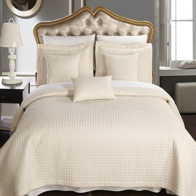 Luxury Checkered Quilted Wrinkle-Free 4-6 Piece Quilted Coverlet Sets-Wholesale Beddings